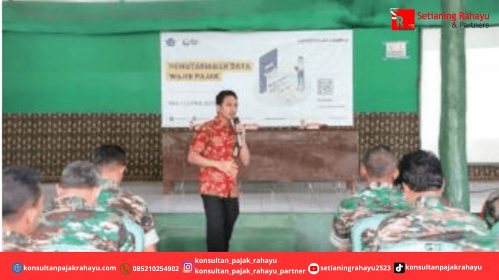 Anggota TNI Lakukan Pemaadanan Data Mandiri
