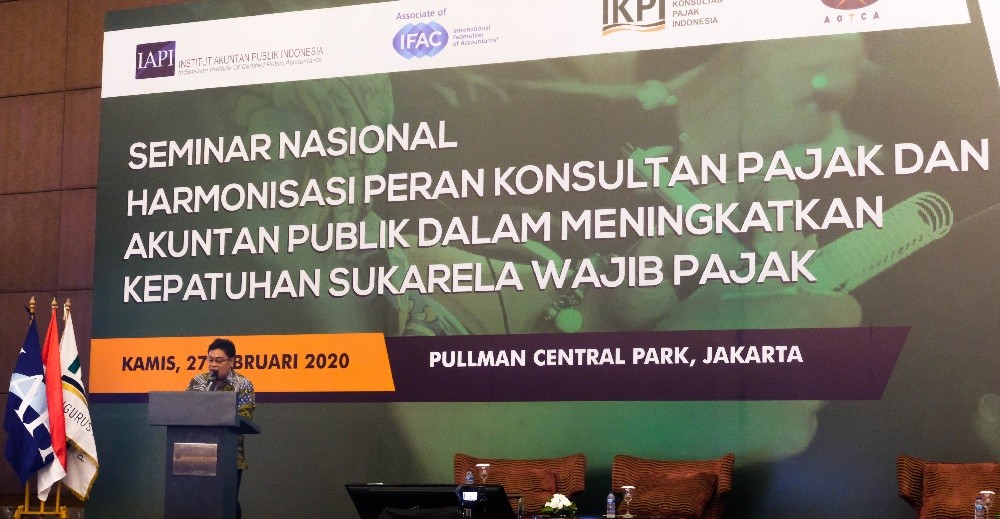 SEMINAR NASIONALHARMONISASI PERAN KONSULTAN PAJAK DAN AKUNTAN PUBLIKDALAM MENINGKATKAN KEPATUHAN SUKARELA WAJIB PAJAK